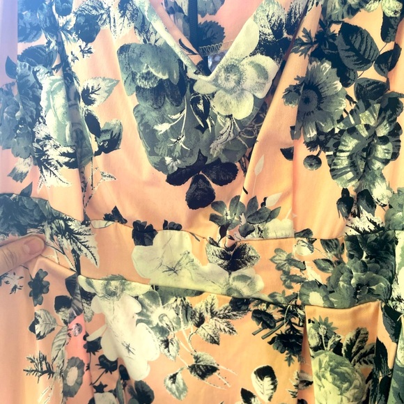 50’s Repop Floral Dress NWOT🥤 - Picture 2 of 2